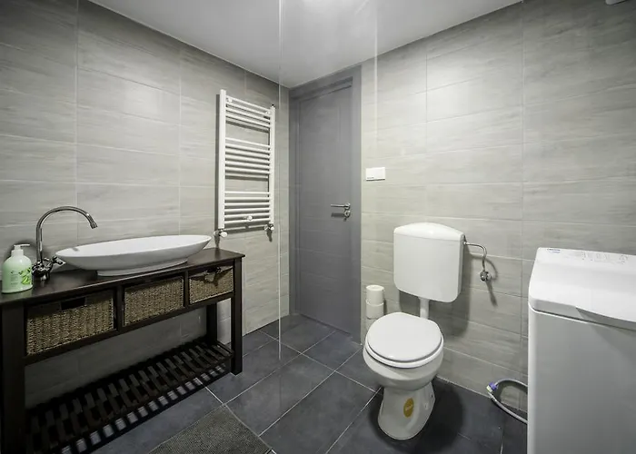 Akacfa 2 Bedroom Center Будапешт
