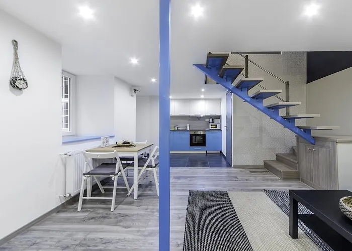 Апартаменты Akacfa 2 Bedroom Center